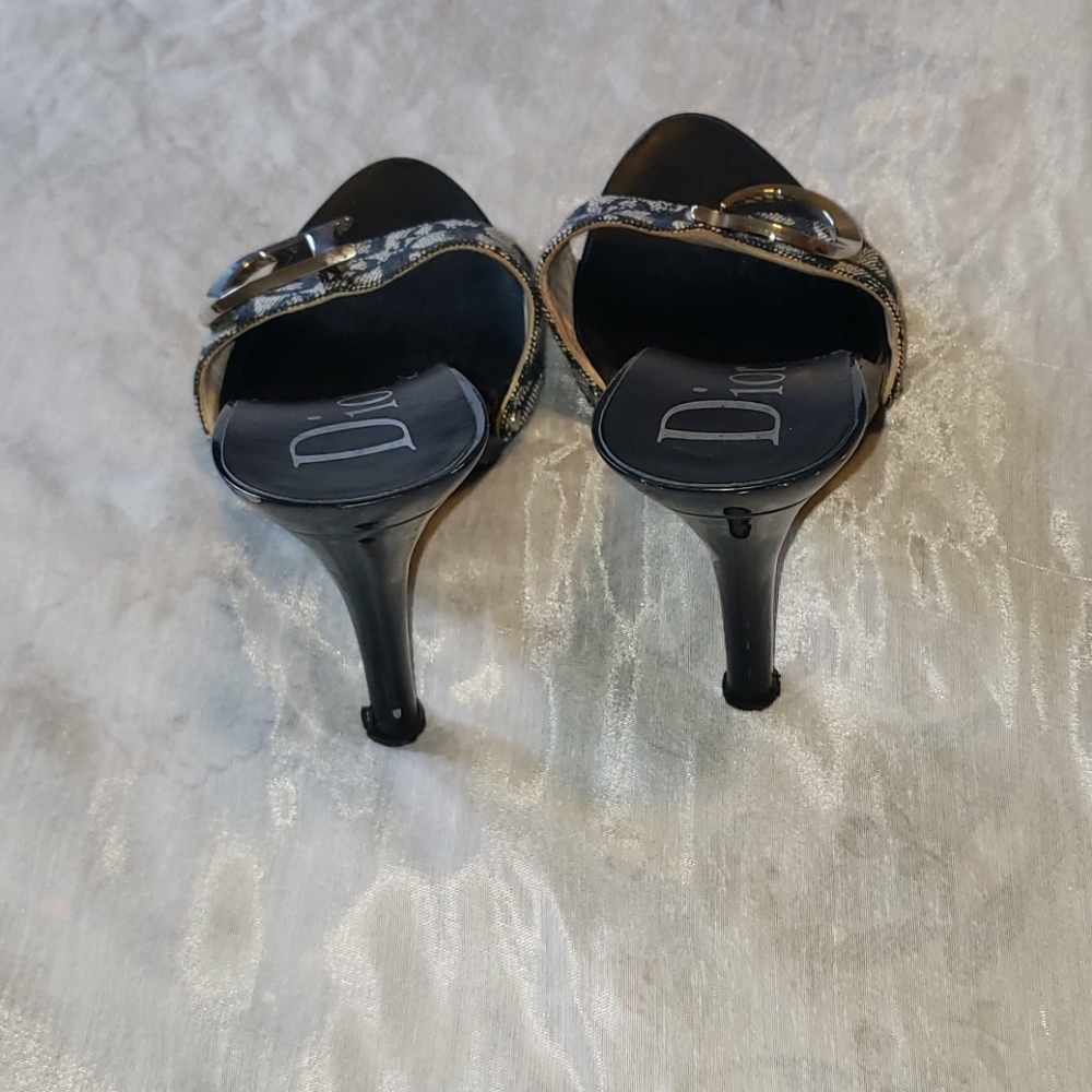 Christian Dior - Picture 2 of 7